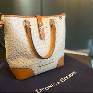 Dooney & Bourke Ostrich Embossed Leather Satchel Handbag w/Strap & Dust Bag